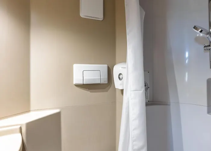 Hotel Premiere Classe Ouest - Lomme 2*