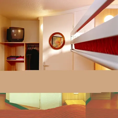 Hotel Premiere Classe Ouest - Lomme 2*