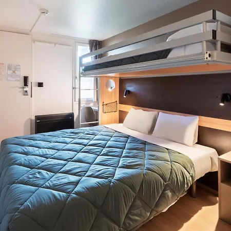 Premiere Classe Ouest - Lomme Otel