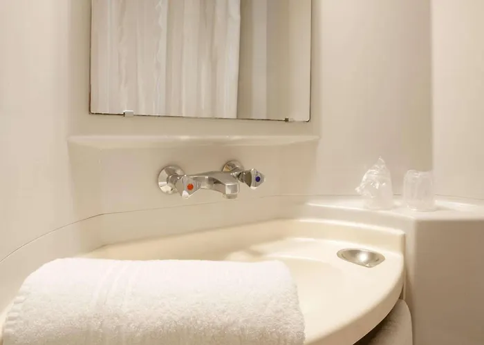 Premiere Classe Ouest - Lomme Отель