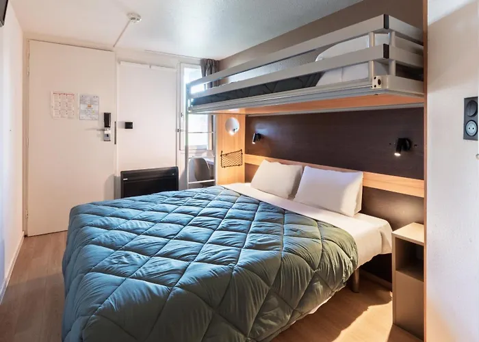 Premiere Classe Ouest - Lomme Otel