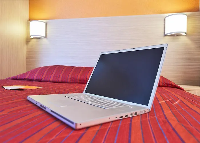 Premiere Classe Ouest - Lomme 2*