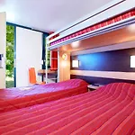 Premiere Classe Ouest - Lomme Отель