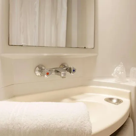 Premiere Classe Ouest - Lomme Hotel