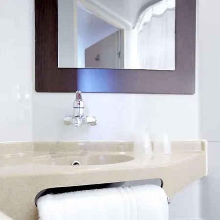 Premiere Classe Ouest - Lomme Hotel