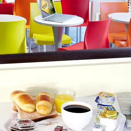 Premiere Classe Ouest - Lomme Hotel 2*