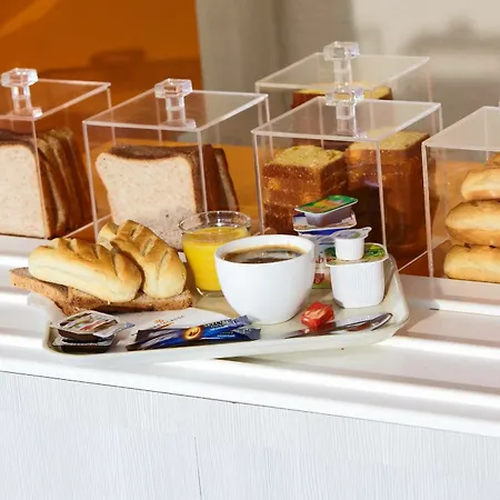 Premiere Classe Ouest - Lomme Hotel 2*