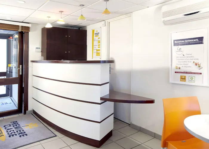 Premiere Classe Ouest - Lomme Hotel 2*