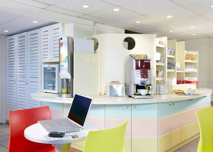 Hotel Premiere Classe Ouest - Lomme 2*