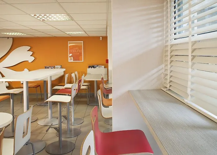 Premiere Classe Ouest - Lomme 2*